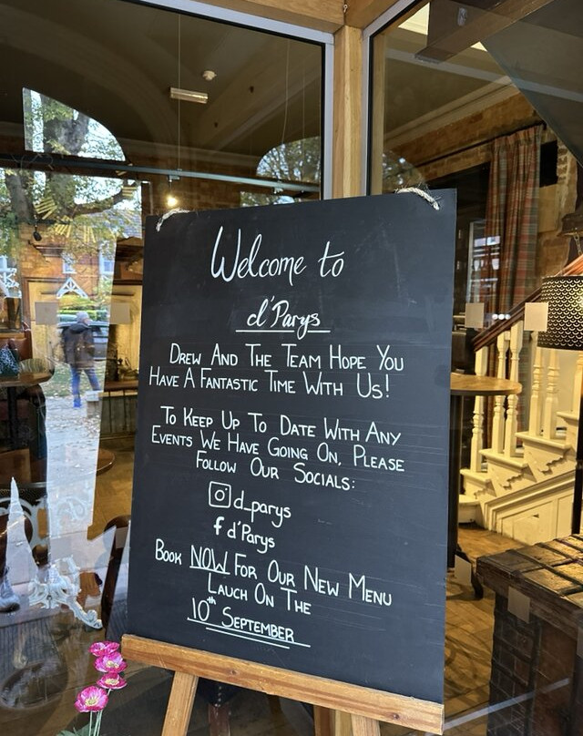 德帕瑞酒店主图