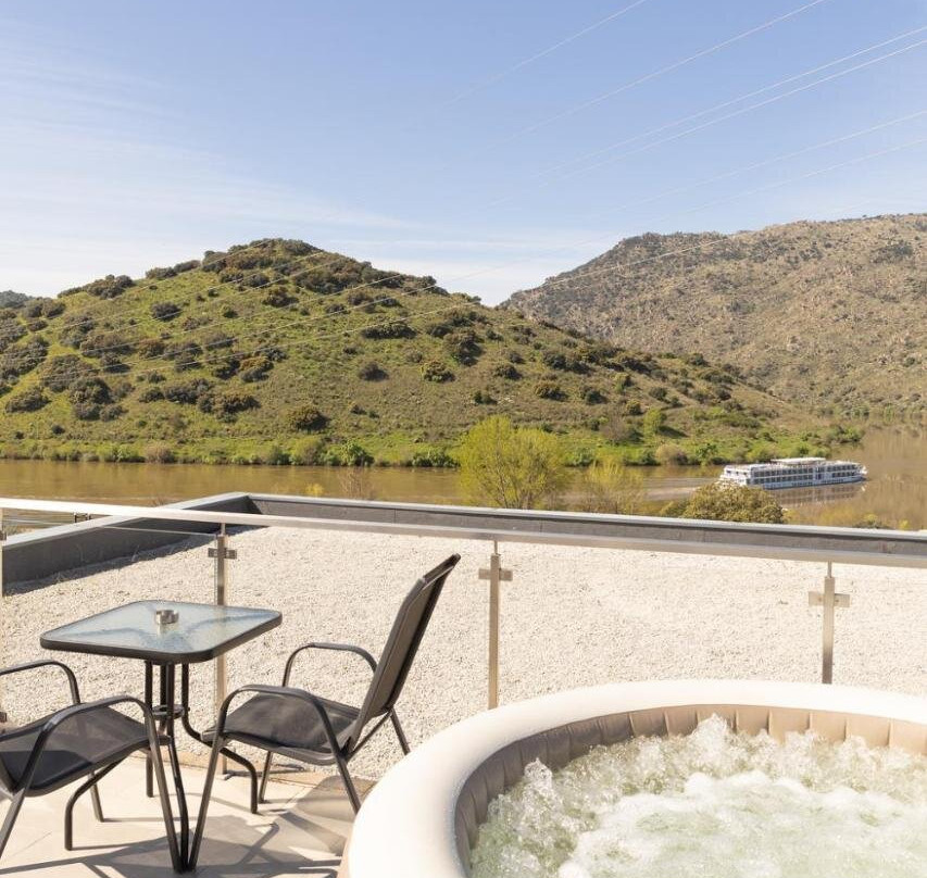 Douro Elegance Suites
