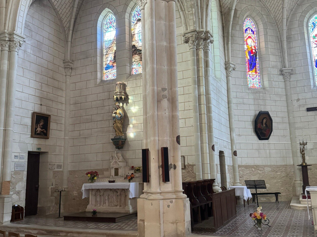 Eglise de la Trinite-Pleumartin必去景点