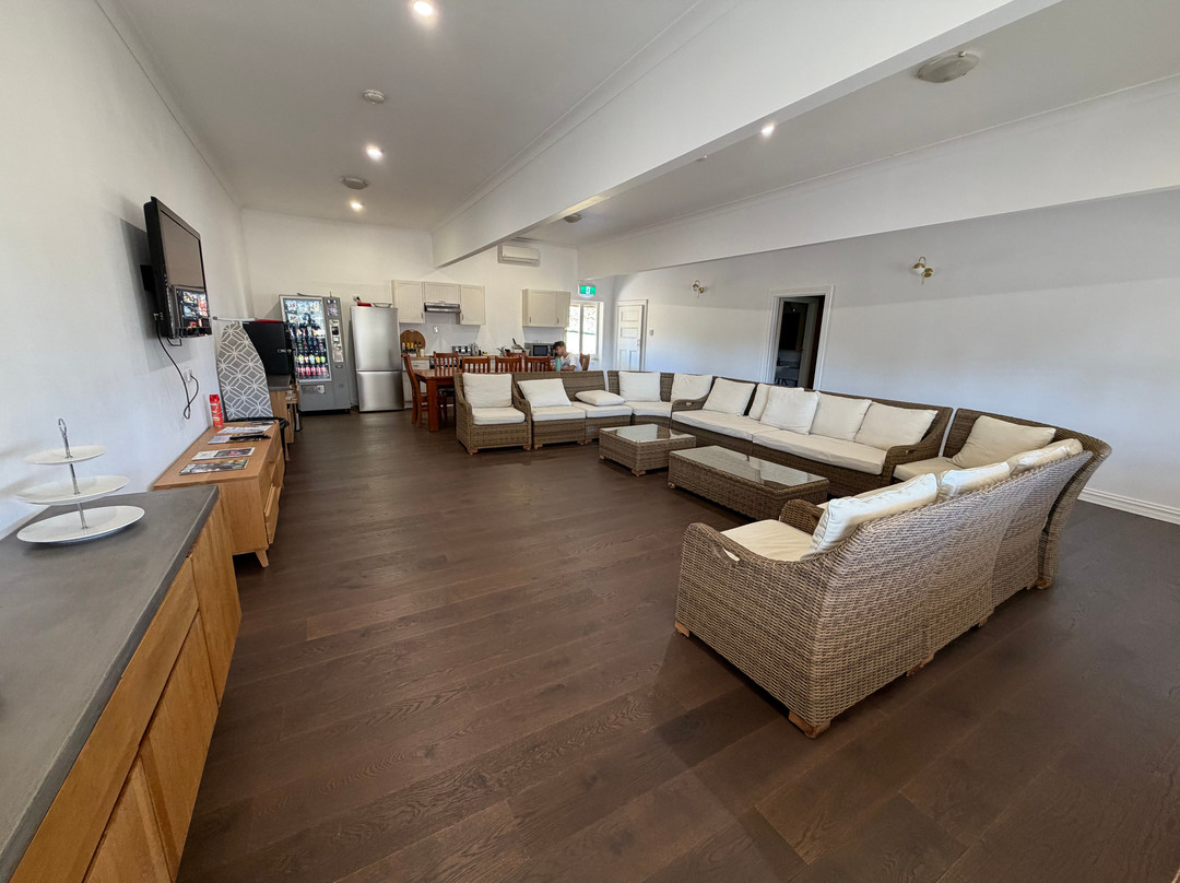 Hermitage Hill主图