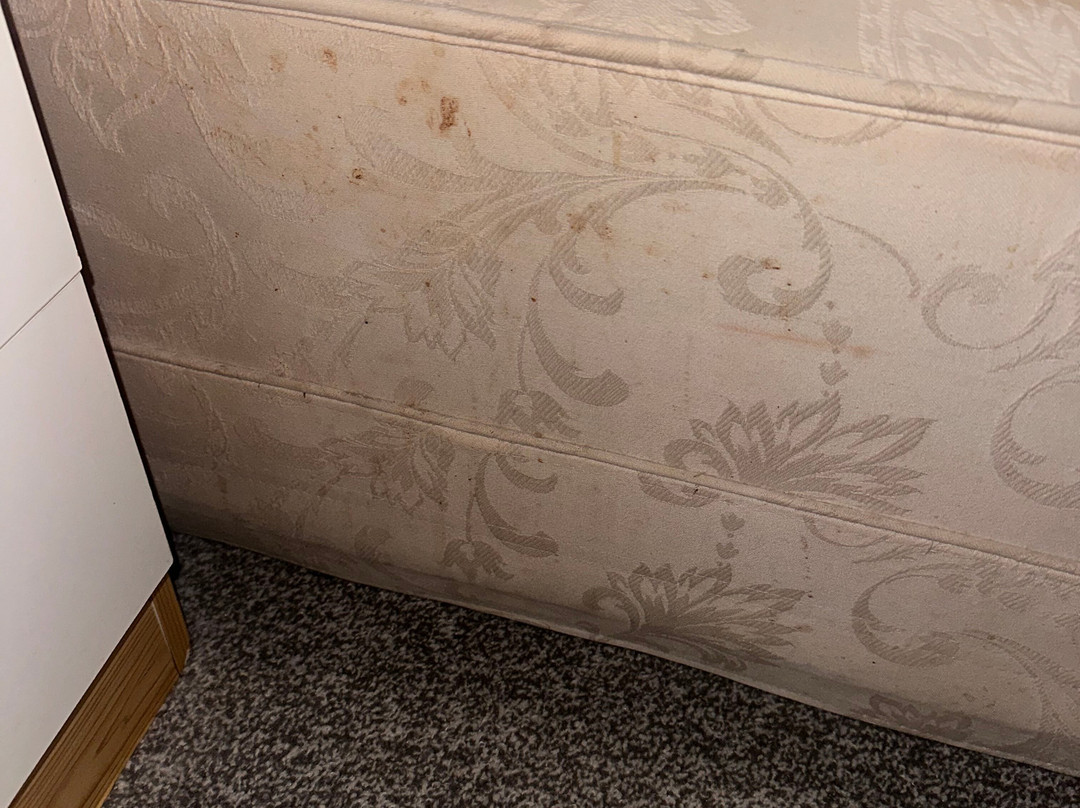 All Seasons Gatwick Guest House