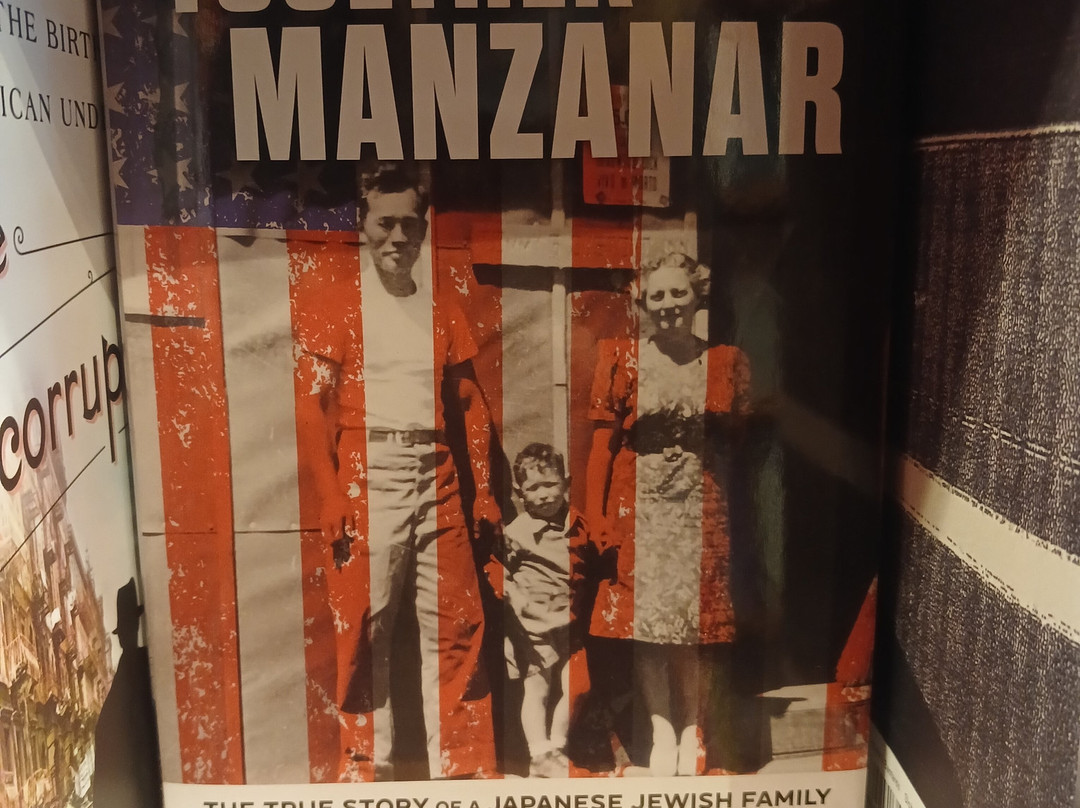 Harvard Book Store-剑桥必去景点