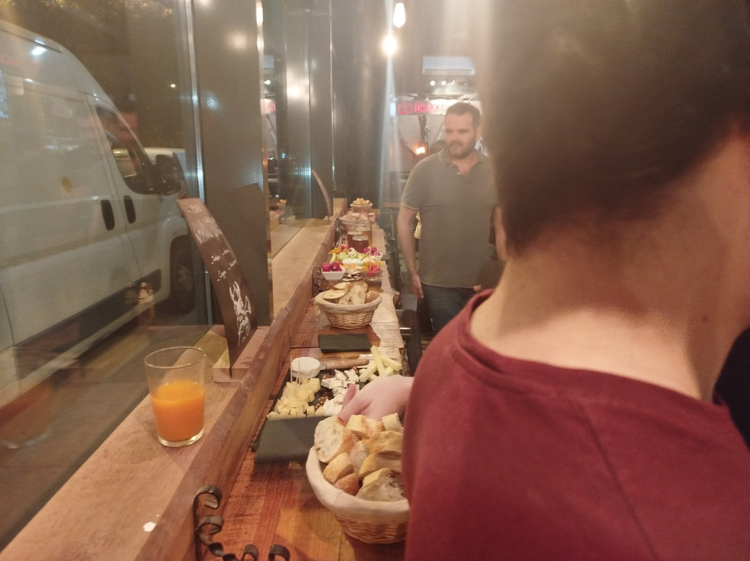 Lance Ta Hache-Castelnau-le-Lez必去景点