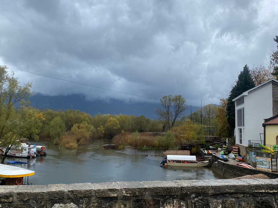 DOO PELIKAN-维尔巴札拉必去景点