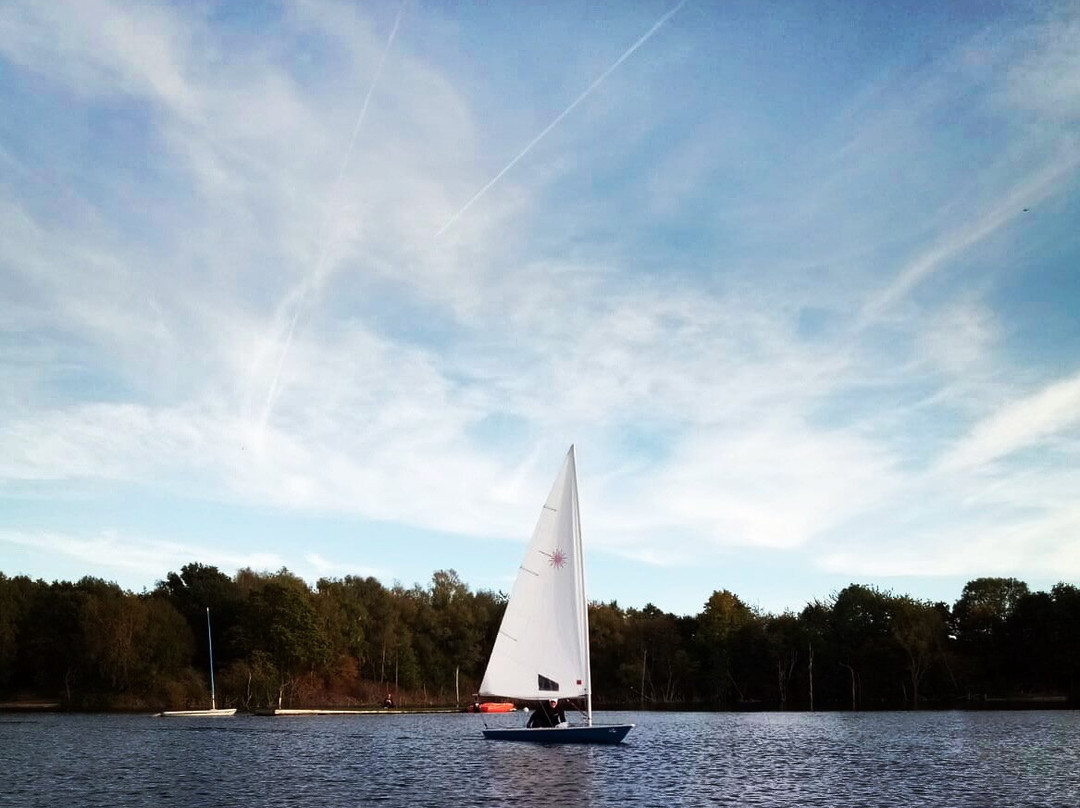 水上运动公司-Redhill必去景点