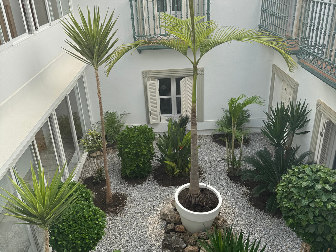 卡瓦纳广场酒店主图