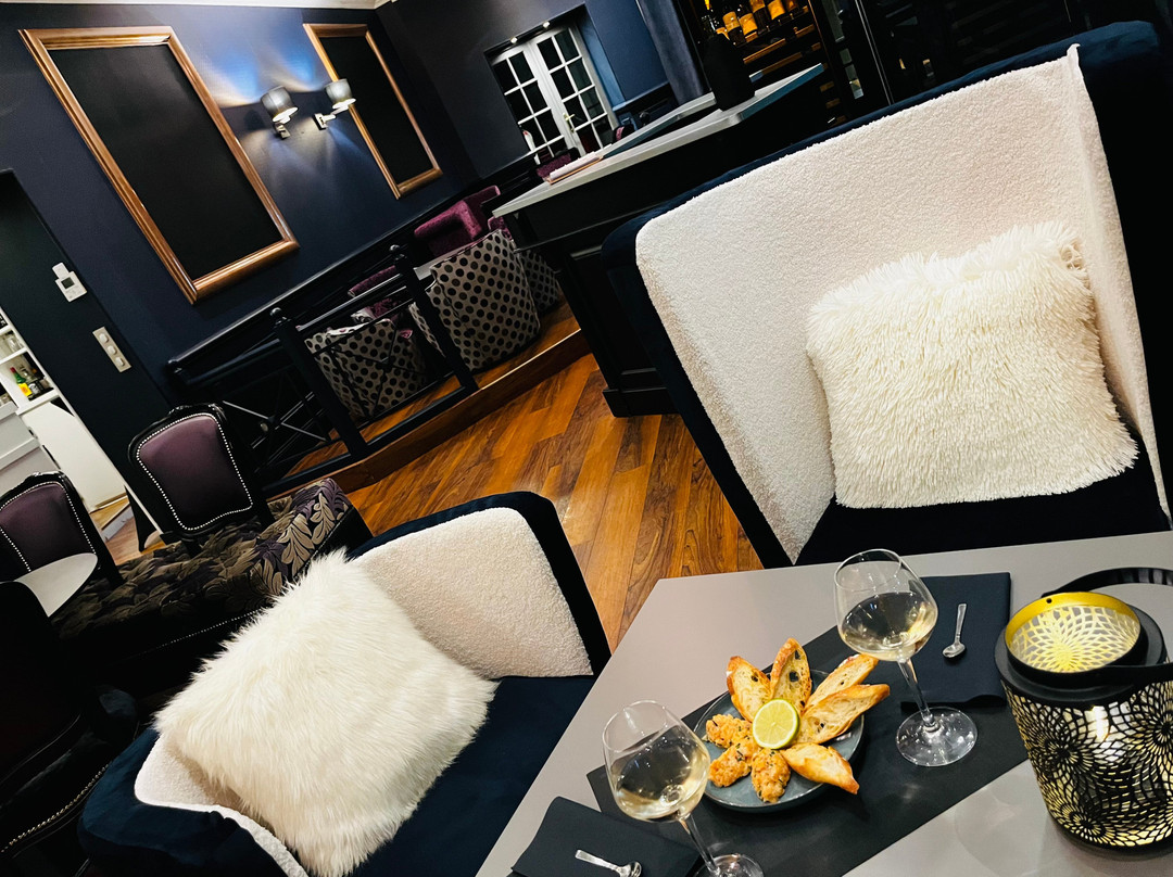 Andry – 1867 – Lounge Bar