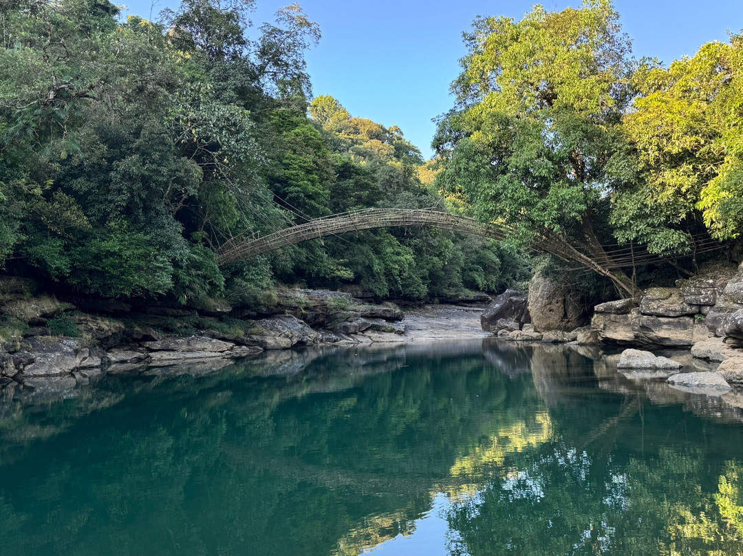 Travel With The Buddies-Mawphlang必去景点