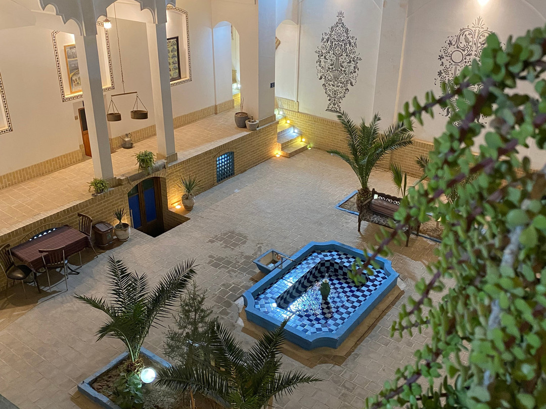 Amirza Traditional Hotel主图