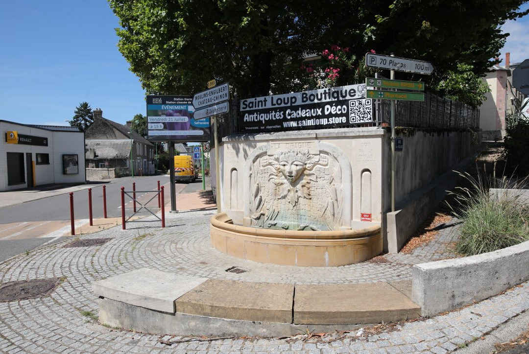 Fontaine la Dragne-Saint-Honore-les-Bains必去景点