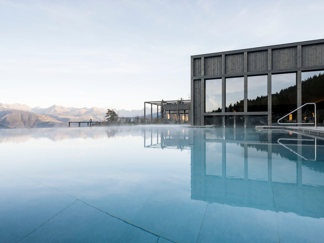 AKI Family Resort PLOSE