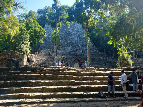 Conciencia Tours & Travel-图伦必去景点