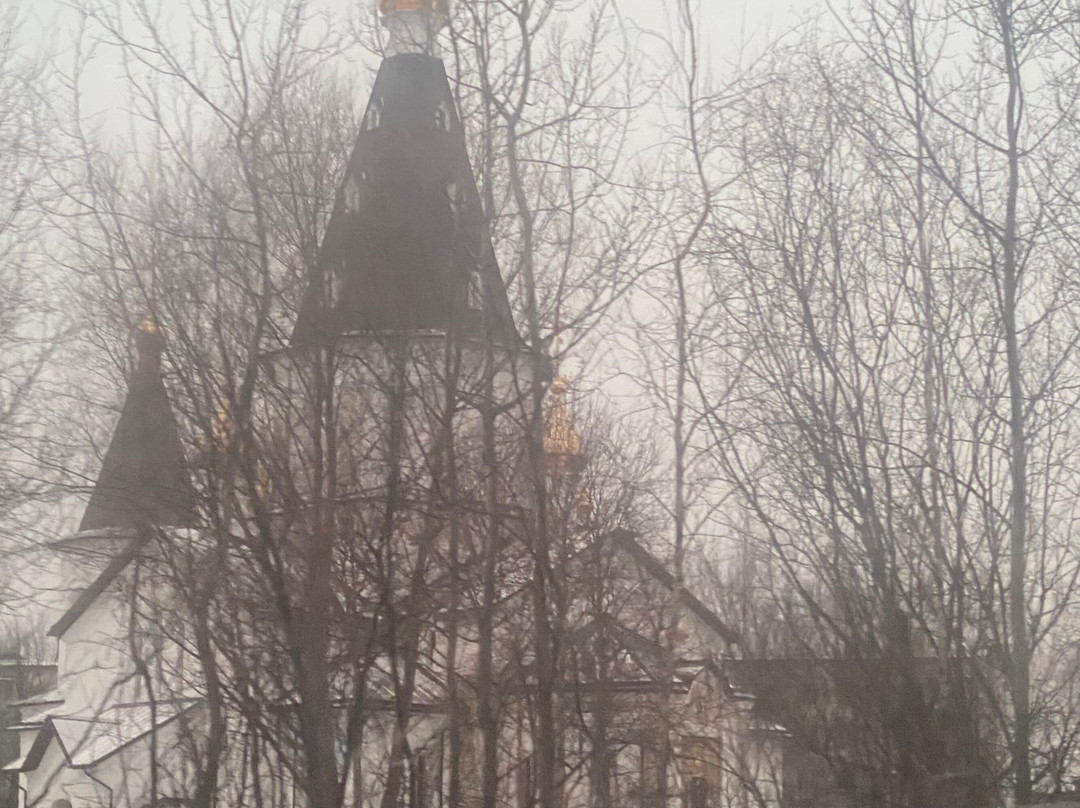 Temple of Xenia of St. Petersburg-Medvezhyi Ozera必去景点