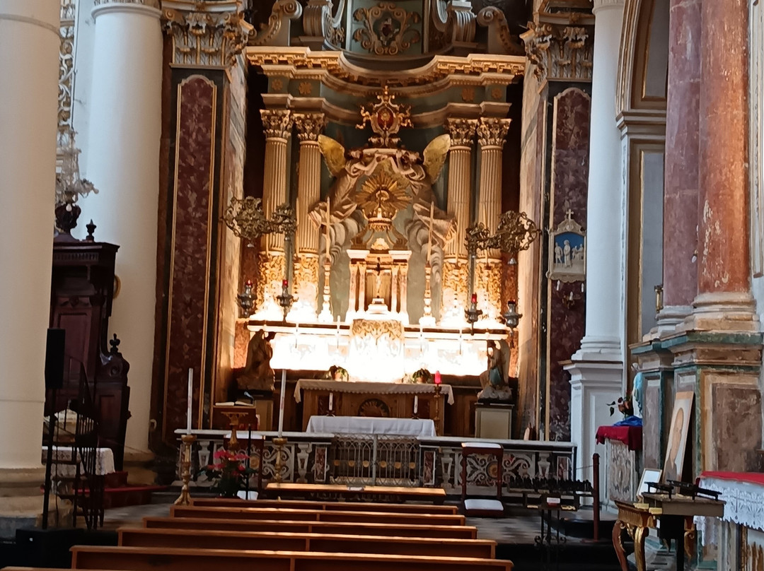 Chiesa di San Pietro-莫迪卡必去景点