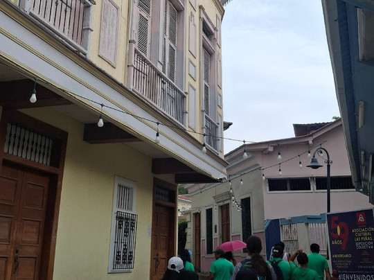 拉斯佩尼亚斯-瓜亚基尔必去景点