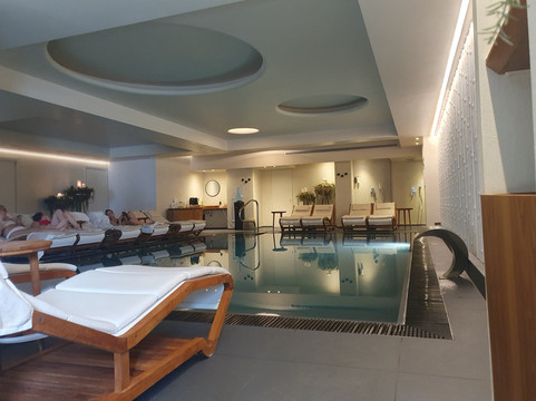 博尔戈德利安杰利健康度假村主图