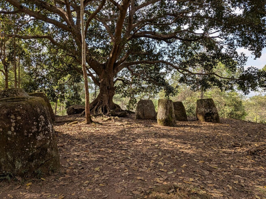 Tey Lassada. Professional Tour guide and driver-Phonsavan必去景点