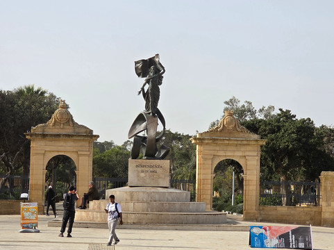 Independence Monument-瓦莱塔必去景点