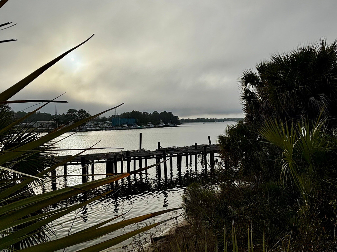 老卡拉贝尔酒店主图