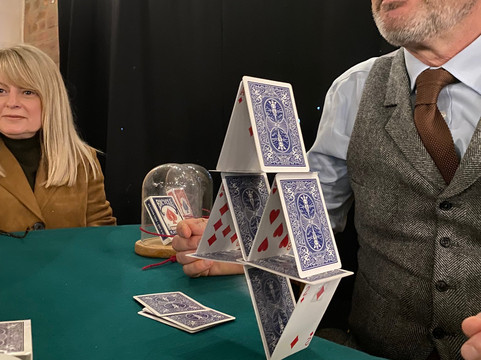 The Magicians Table-伦敦必去景点