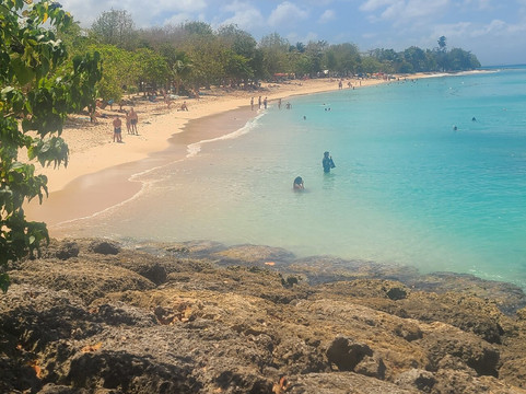 Anse du Souffleur-Port-Louis必去景点