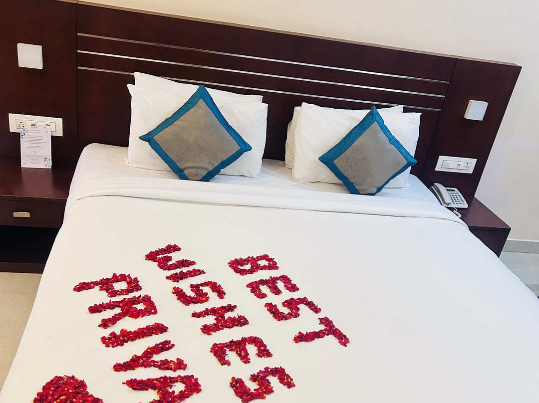 阿韦达满纳山区和雾气主图