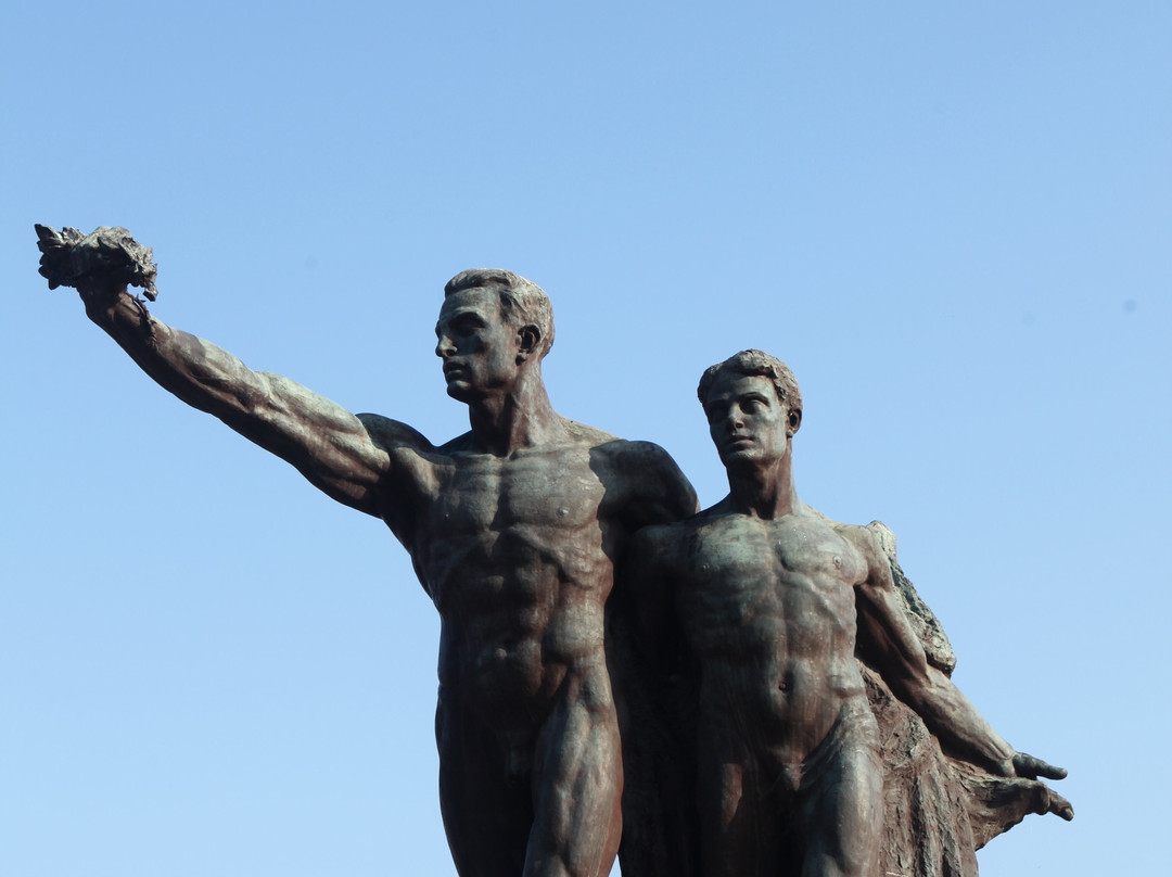 Monumento Ai Caduti-斯特雷萨必去景点