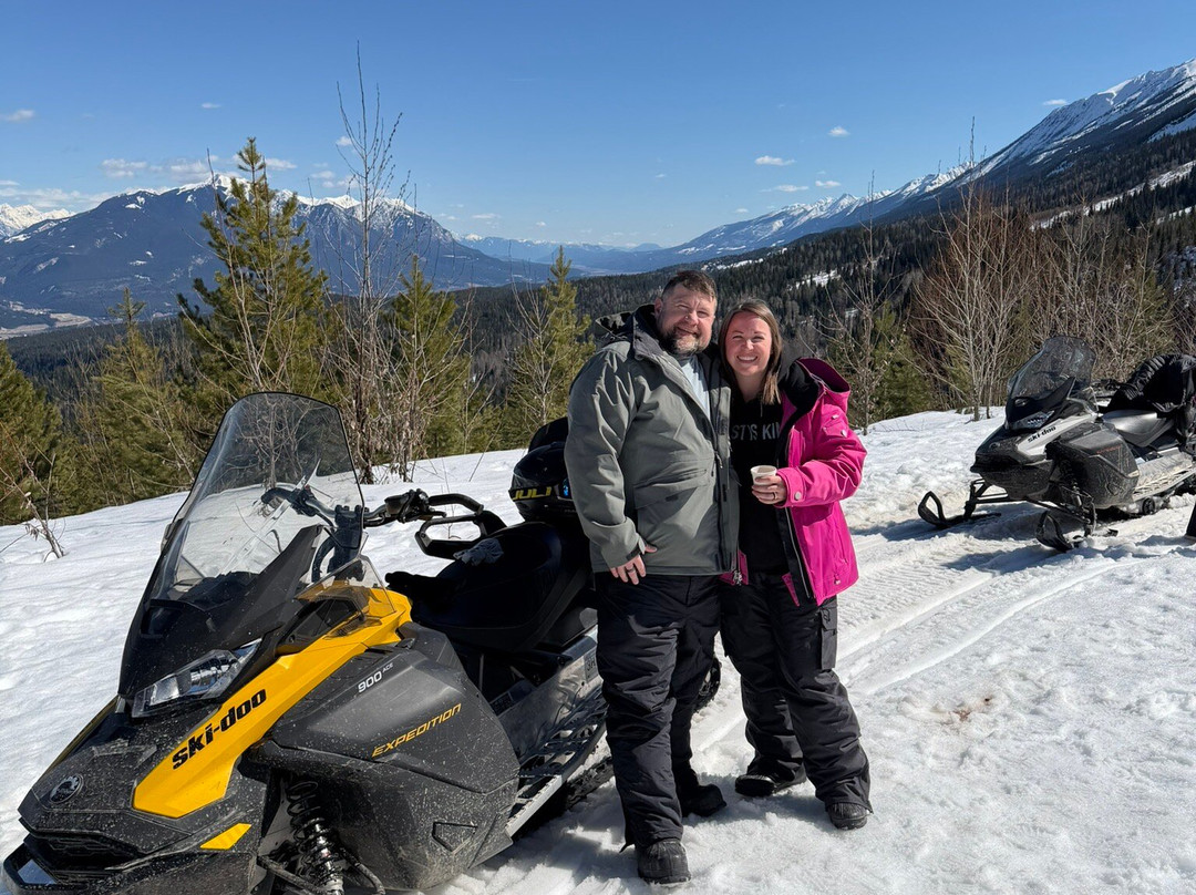Rocky Mountain Riders-戈尔登必去景点