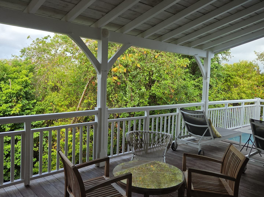 阳光普照酒店主图