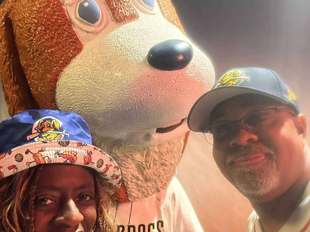 希尔顿查尔斯顿海港大使馆套房酒店山愉快主图