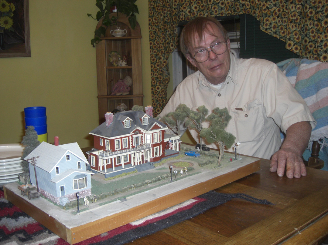 Holly Manor