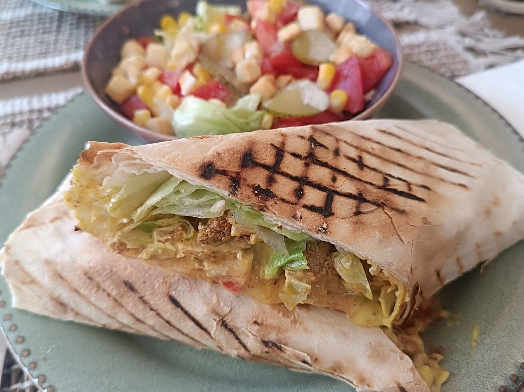 Forma Rolo - Shawarma Kebab Restaurant