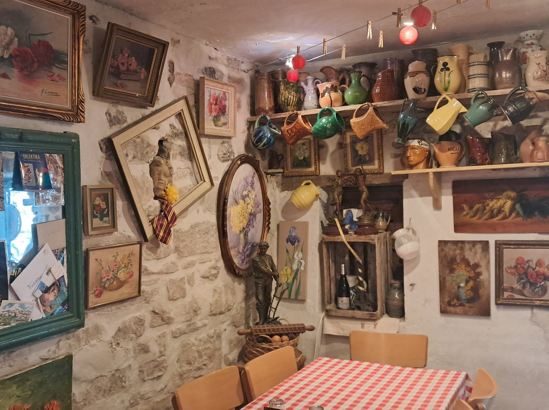 La Grignoterie Du Passage Des Horts