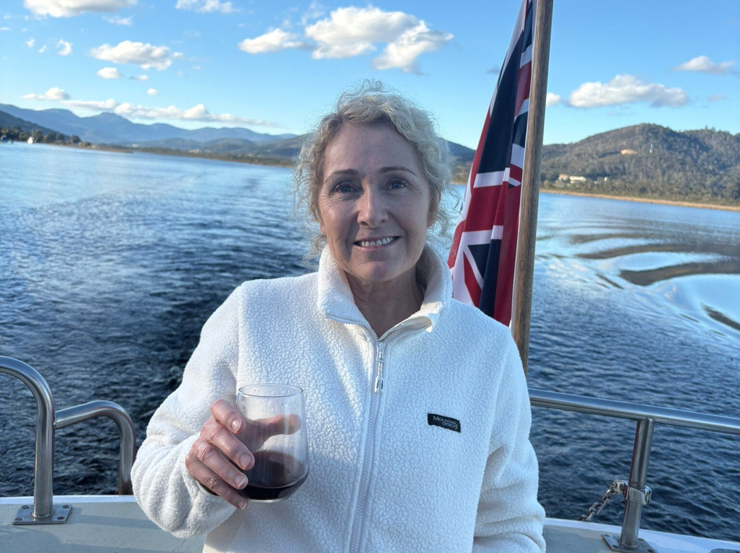 Huon River Cruises-Castle Forbes Bay必去景点