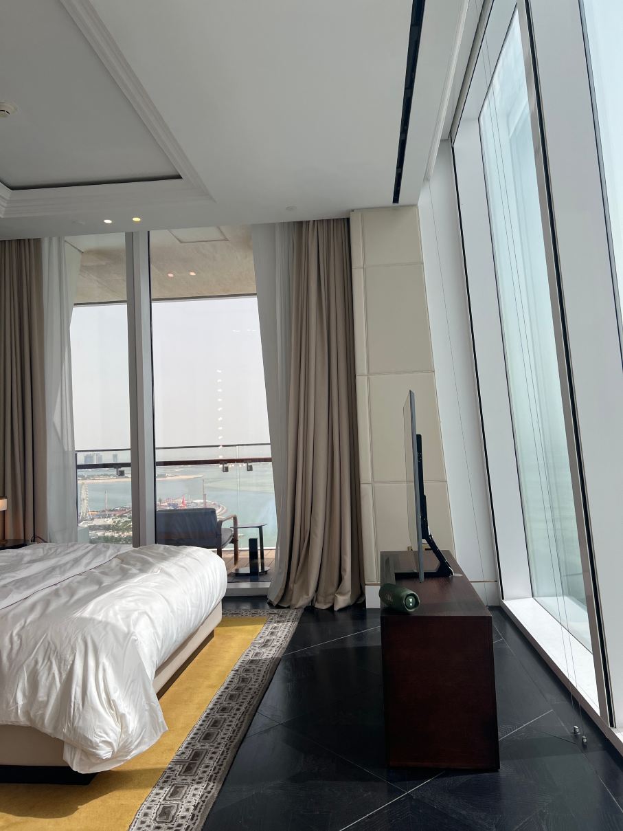 多哈莱佛士酒店-旅行者