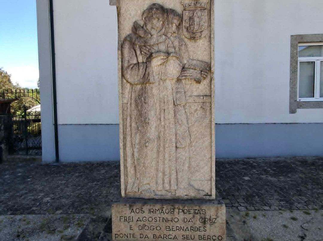 Homenagem Aos Irmãos Poetas Da Terra-Ponte da Barca必去景点