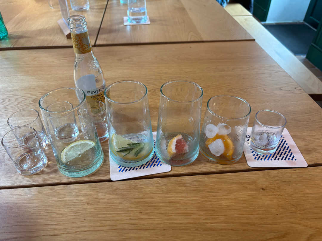 North Uist Distillery Co-Benbecula Island必去景点