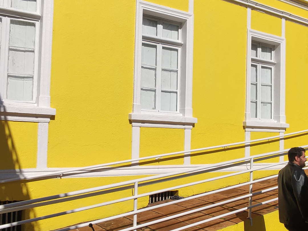 Casa Amarela e Café
