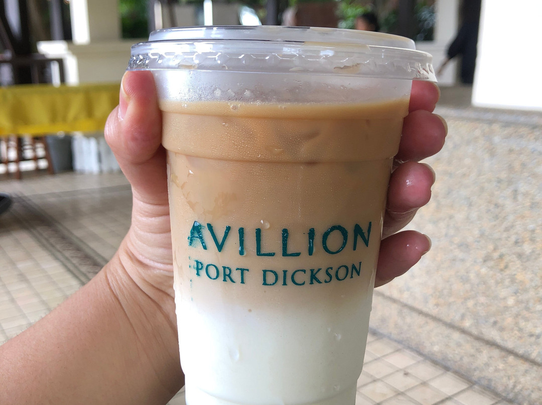 雅维林海中天酒店主图