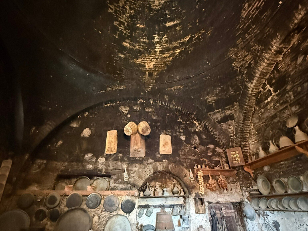麦泰欧拉修道院-卡兰巴卡必去景点