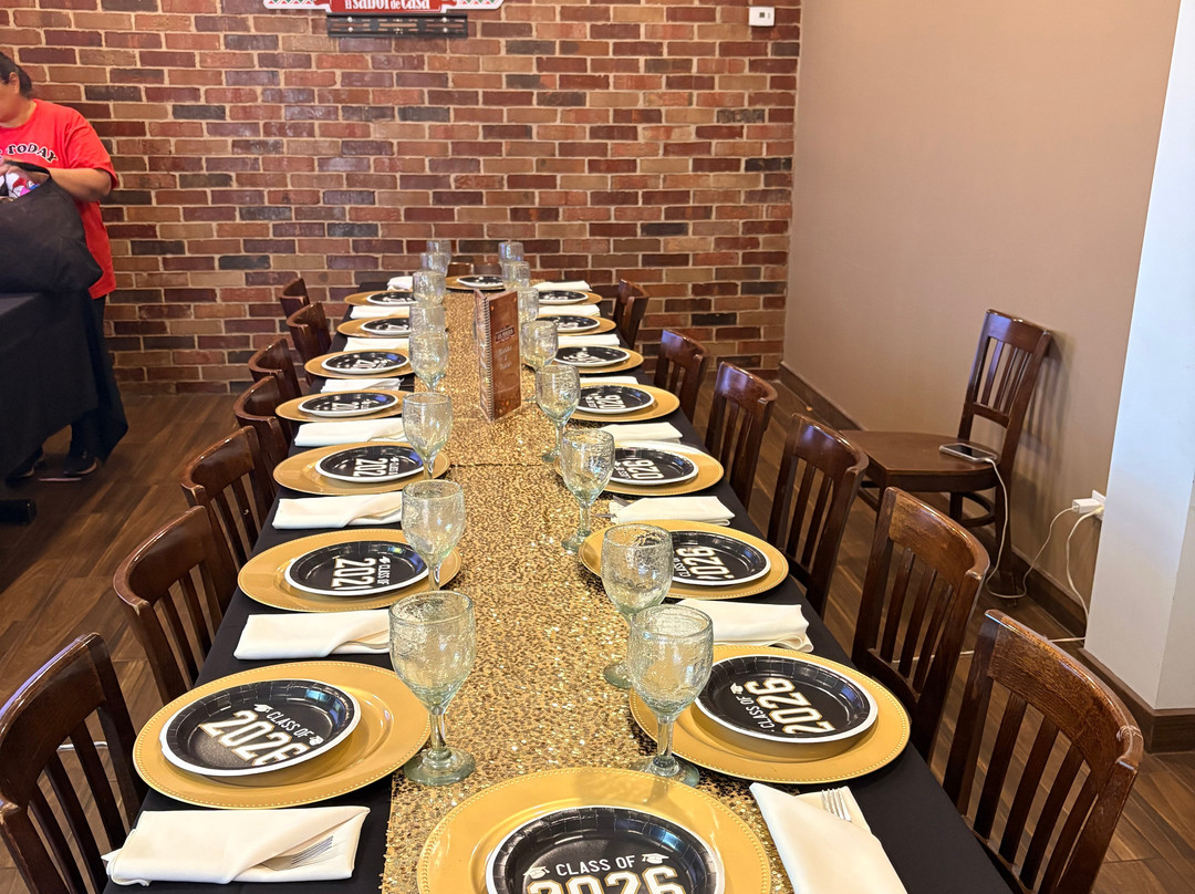 Los Pioneros Restaurante | Centro Civico