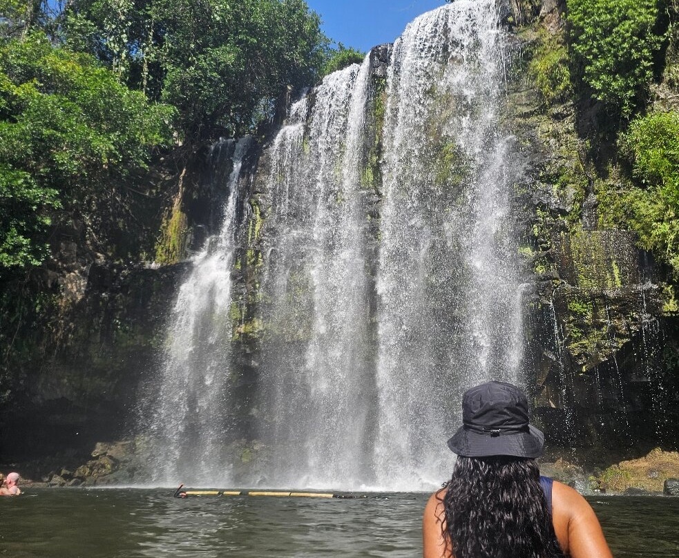 Cataratas Llanos de Cortés-巴加塞斯區必去景点