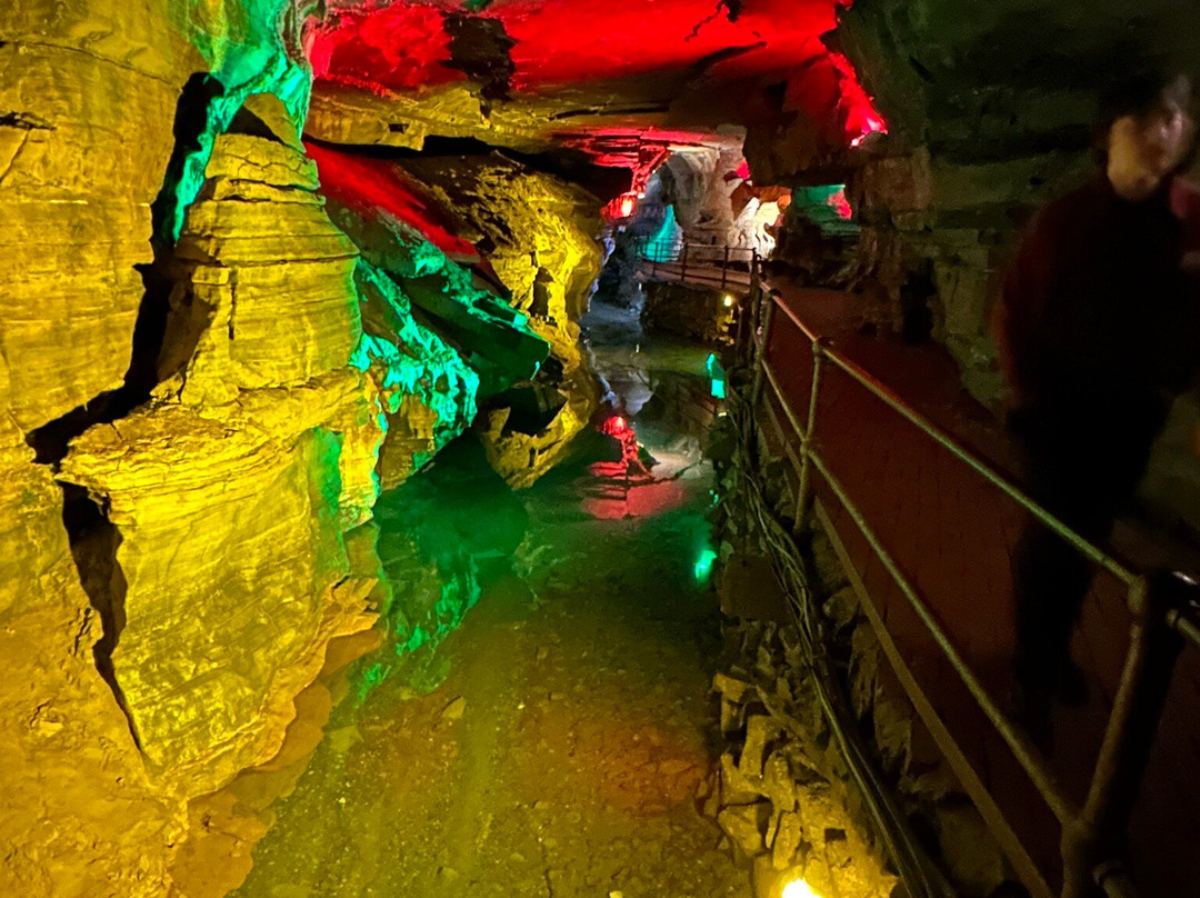 Howe Caverns-Howes Cave必去景点