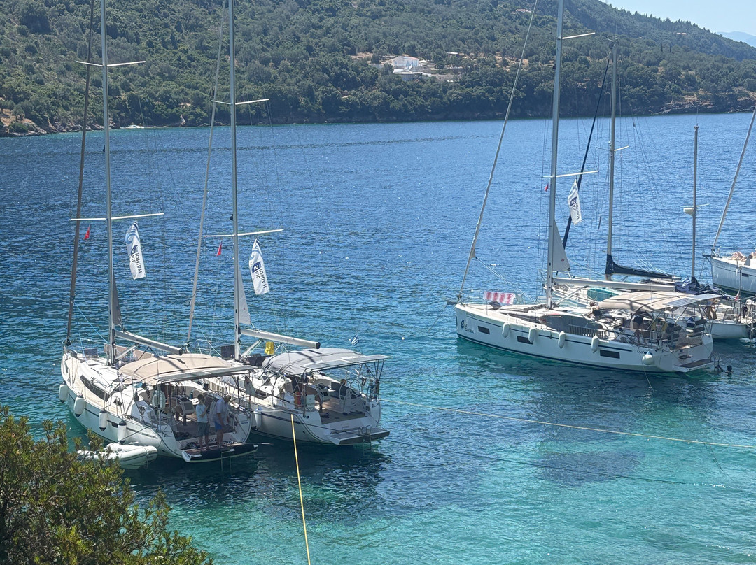 Sail Ionian Yacht Charter-莱夫卡扎必去景点