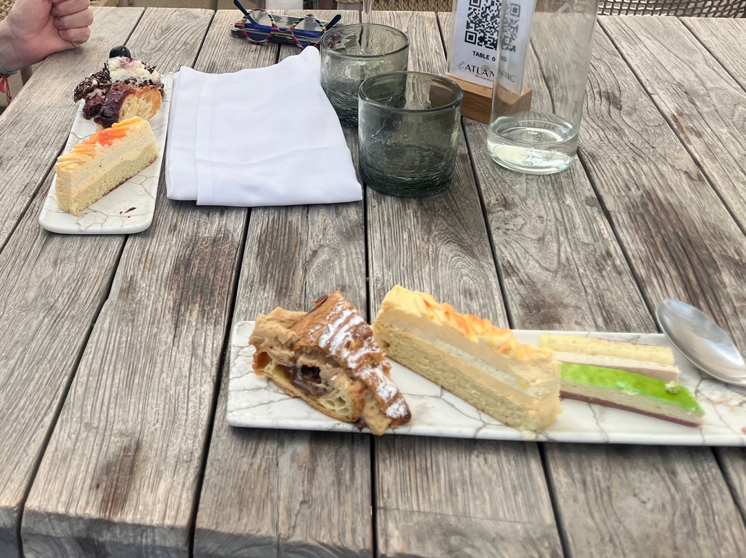 大西洋酒店主图
