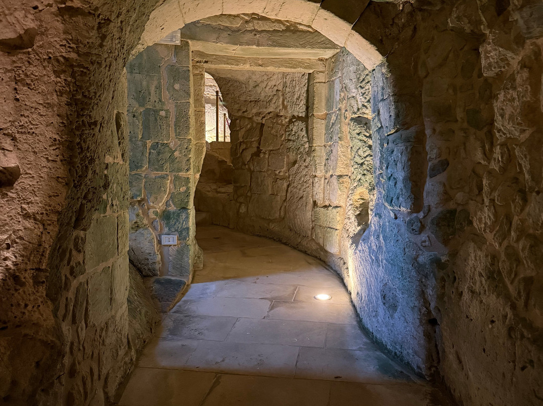 Castello di Acaya-Acaia必去景点