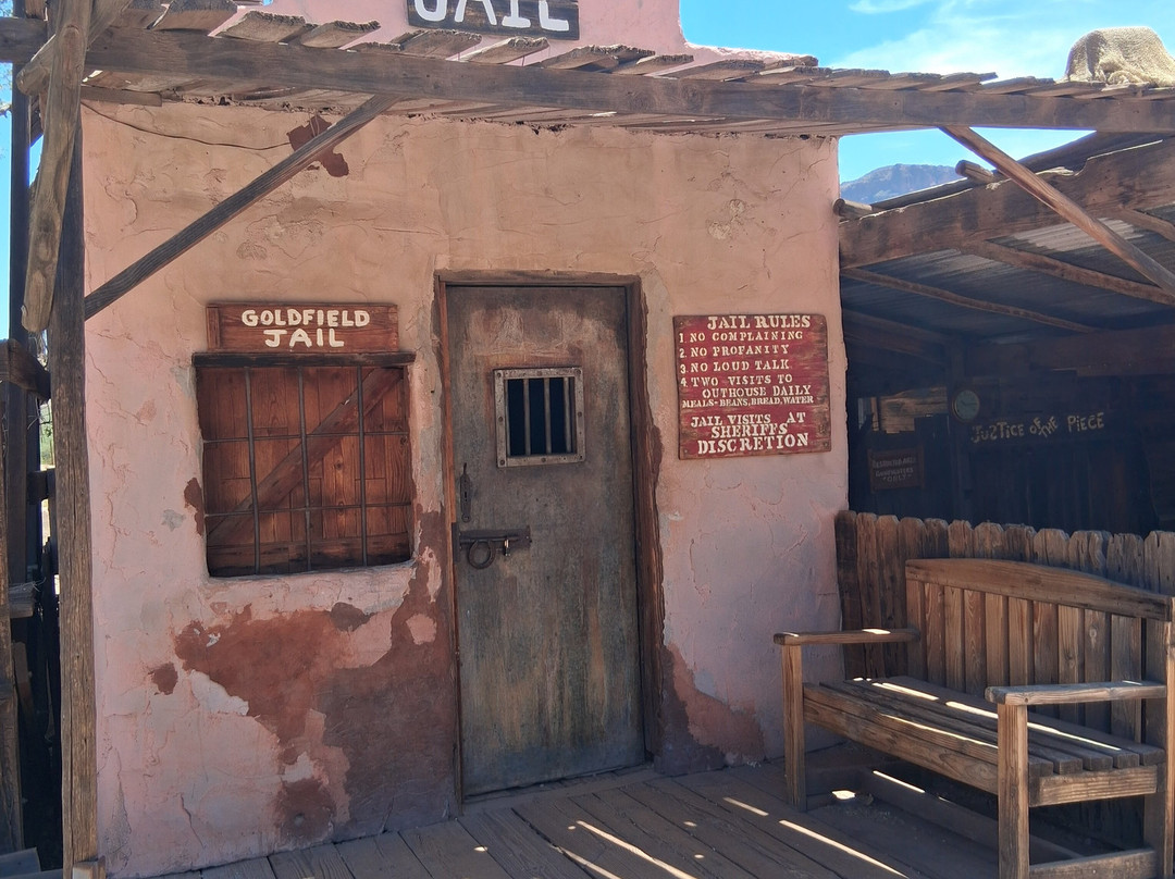 Goldfield Ghost Town-Apache Junction必去景点