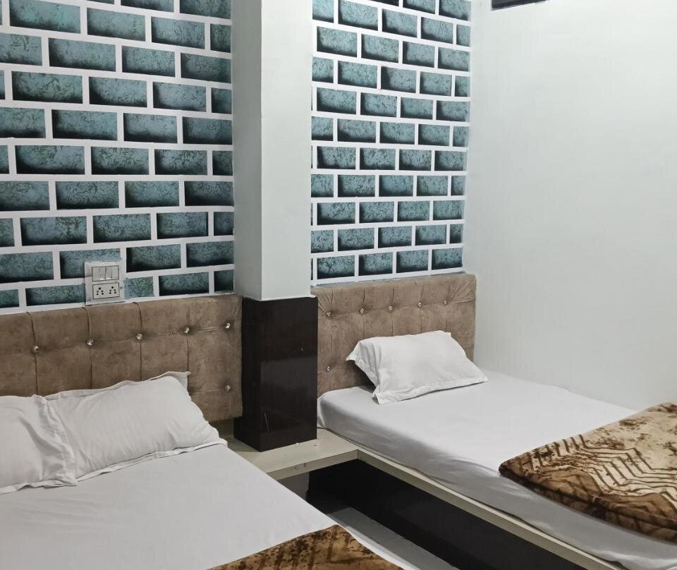 Hotel Sadashiv