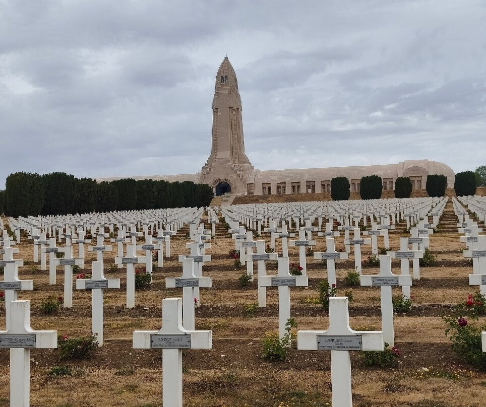 L'Ossuaire de Douaumont-Fleury-Devant-Douaumont必去景点