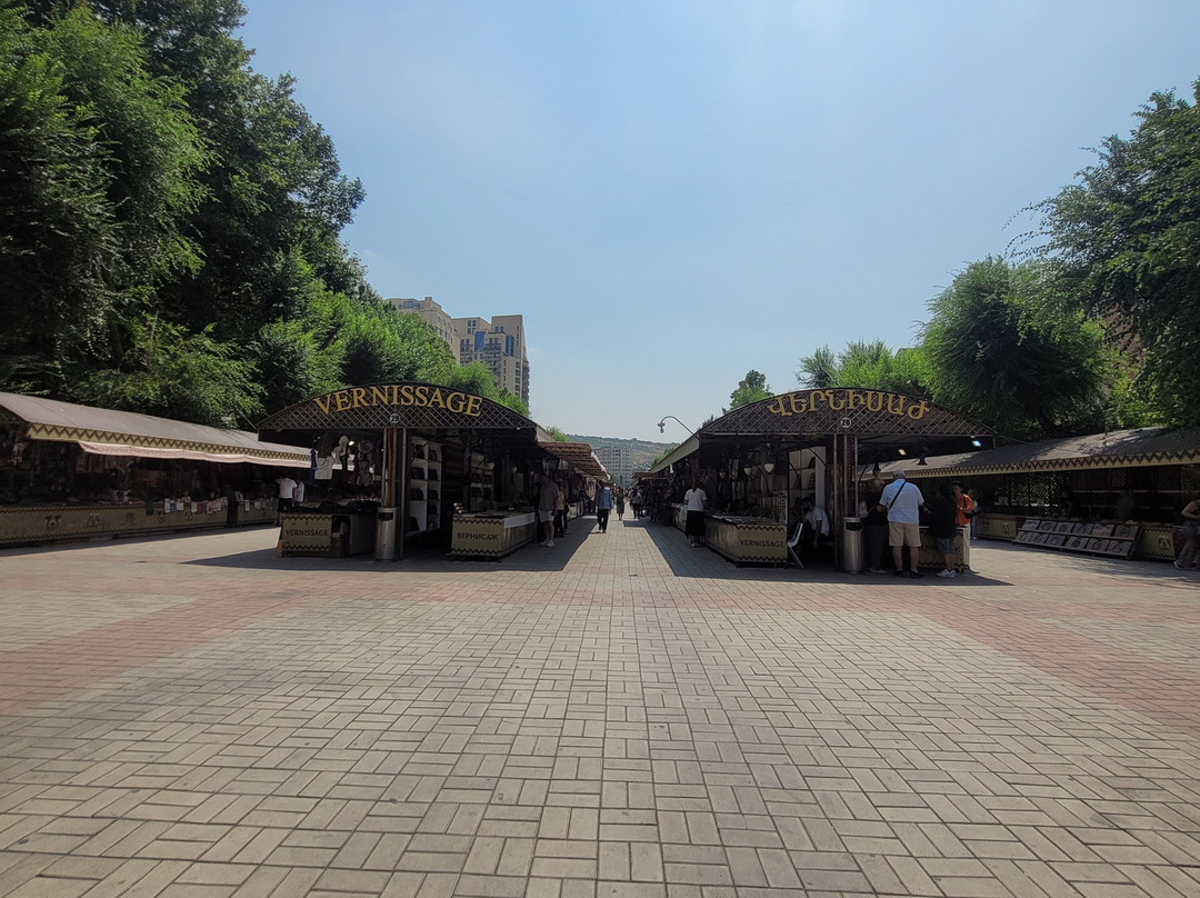 Vernissage Market-埃里温必去景点